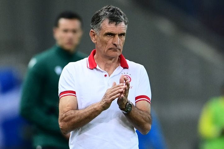 Μεντιλίμπαρ σε παίκτες: “Μπορούμε να παίξουμε το ίδιο καλά στην έδρα τους”