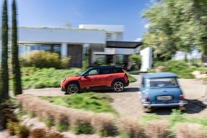 Επίσημο: Αυτό είναι το νέο MINI Aceman με 184 και 213 ίππους