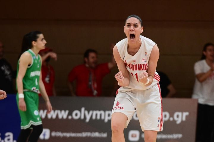 Ολυμπιακός – Παναθηναϊκός 72-69: Οι ερυθρόλευκες πήραν το “θρίλερ” και έκαναν το πρώτο βήμα για τον τίτλο