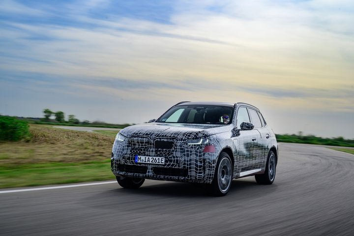 Τελειώνουν οι δοκιμές που θα κάνουν τη νέα BMW X3 να ορίζει τους κανόνες στα premium SUV