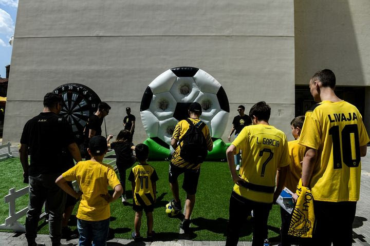 ΑΕΚ: Γέμισε με παιδάκια η Νέα Φιλαδέλφεια για τα 100 χρόνια της Ένωσης