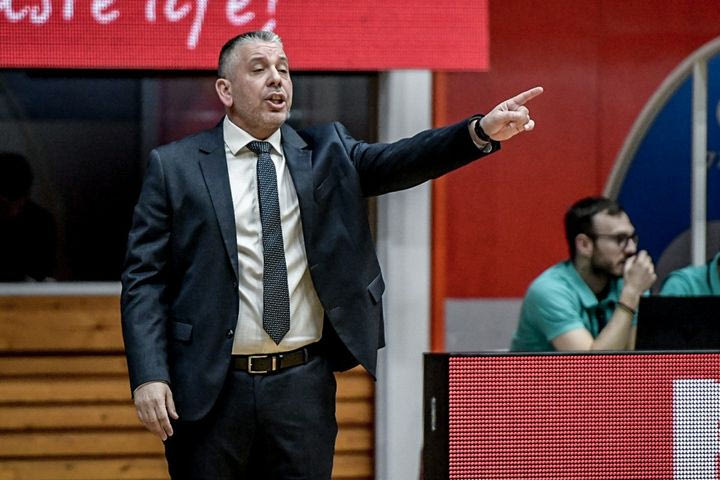 Ο Προμηθέας ανακοίνωσε την παραμονή του Παπαθεοδώρου στον πάγκο της ομάδας