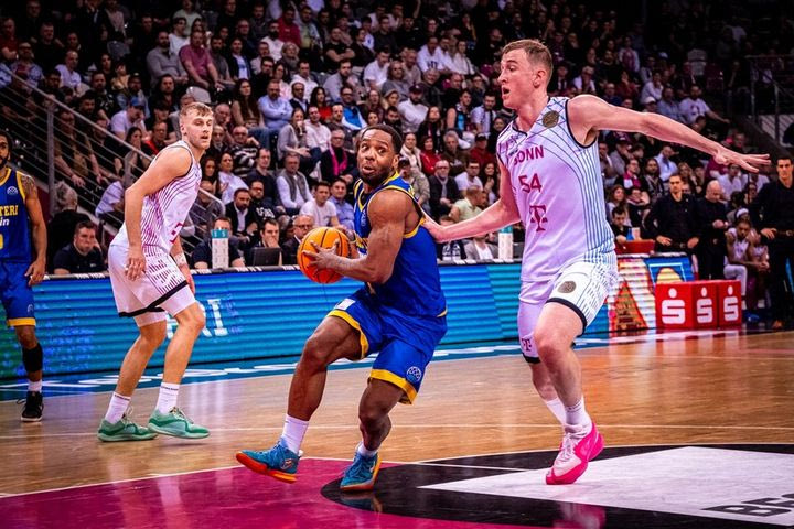 Βόννη – Περιστέρι bwin 89-78: Έχασε την πρώτη ευκαιρία, θέλει την ισοφάριση για να γυρίσει στη Γερμανία
