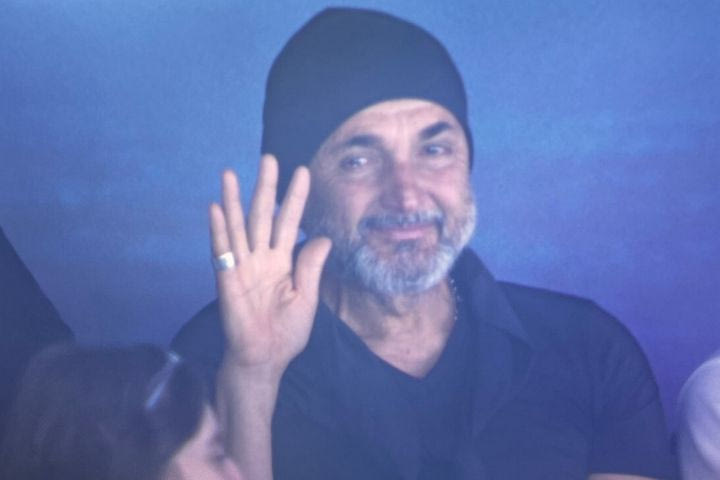 Νάπολι: Ο Σπαλέτι επέστρεψε στο “Μαραντόνα” και αποθεώθηκε από τους παρτενοπέι