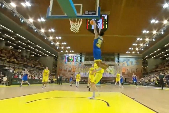 BCL: Το θεαματικό άλει-ουπ κάρφωμα του Ρένφρο και η μαγική ασίστ του Χάρισον δεσπόζουν στο Top-10 της σεζόν