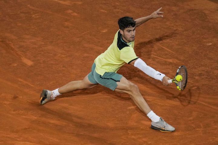 Madrid Open: Ο Ρούμπλεφ έφραξε τον δρόμο στον Αλκαράθ, απέσυρε τη συμμετοχή του ο Σίνερ