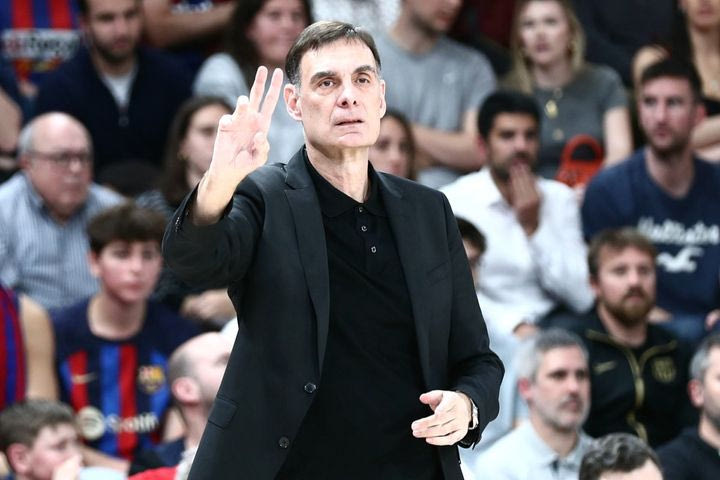 Μπαρτζώκας: “Απολαμβάνω να δουλεύω στον Ολυμπιακό”