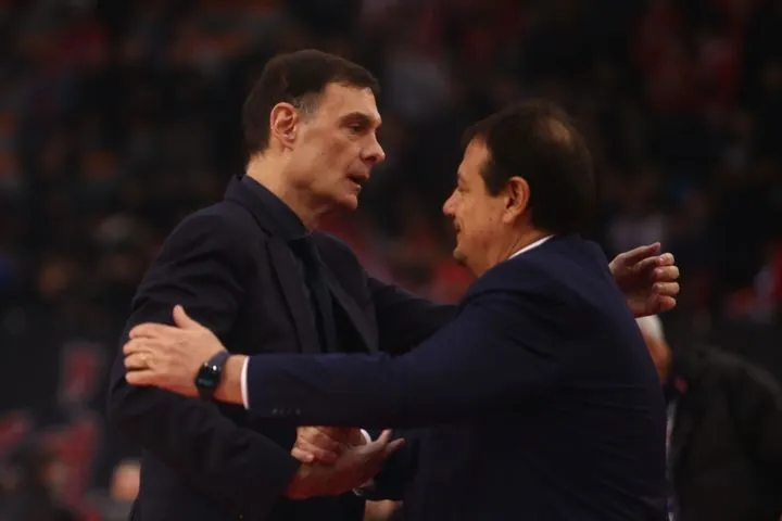 Ολυμπιακός – Παναθηναϊκός: Τα σκοτεινιασμένα… Φώτα και οι αστοχίες