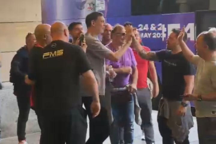 Final Four 2024, Ολυμπιακός: Αποθέωση για Μπαρτζώκα και παίκτες στο ξενοδοχείο, πριν από την τελευταία προπόνηση ενόψει Ρεάλ
