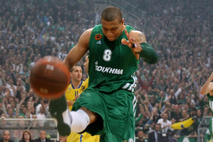 Ο Μάικ Μπατίστ στο SPORT24: “Η κλωτσιά στην μπάλα που με λύτρωσε”