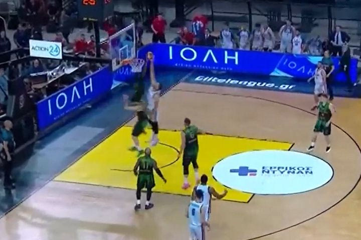 Τα διαδοχικά μπλοκ των Ντέιβις και Μπράιαντ