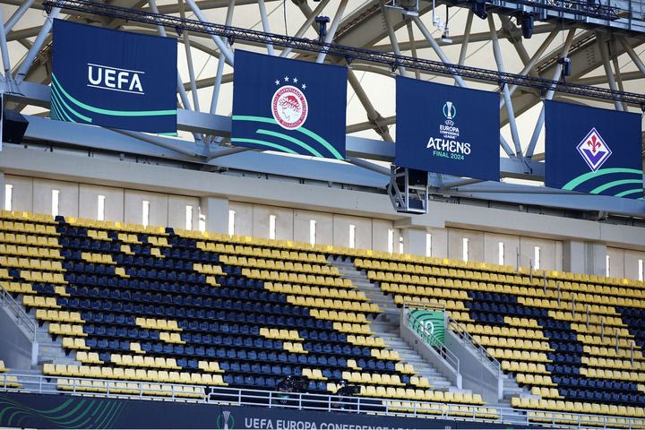 Ολυμπιακός – Φιορεντίνα: Η UEFA ακυρώνει μπλε εισιτήρια που είχαν πάει σε Έλληνες φιλάθλους