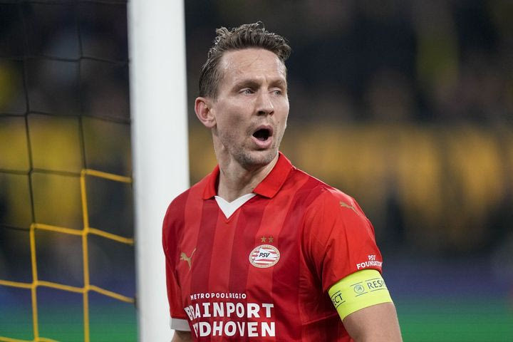 Ναϊμέχεν – Αϊντχόφεν 3-1: Πρώτη ήττα στην Eredivisie έπειτα από 42 αγώνες