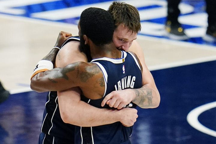 NBA: Ντόντσιτς και Ίρβινγκ πήραν φωτιά και κουβάλησαν τους Μάβερικς στους τελικούς με περίπατο κόντρα στη Μινεσότα