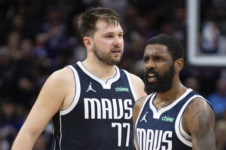 NBA: Οι Μάβερικς συνέτριψαν με 119-99 τους Μπουλς με 27αρα του Ντόντσιτς