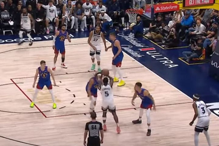 NBA: Πλούσιο θέαμα από τη μονομαχία Νάγκετς – Τίμπεργουλβς, με τον Έντουαρντς στην κορυφή του Top-10