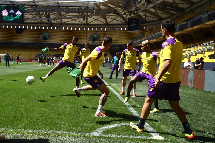 Φιορέντινα: Η τελευταία προπόνηση των “βιόλα” πριν τον τελικό του Conference League με αντίπαλο τον Ολυμπιακό