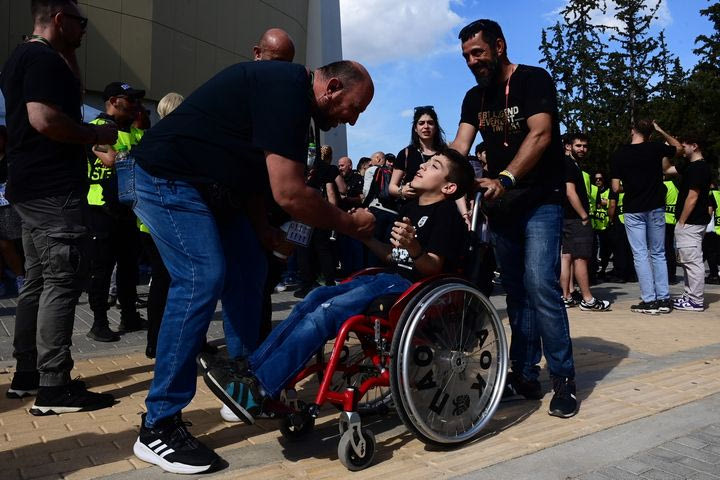 Ολυμπιακός – Φιορεντίνα: Ο μικρός Γιαννάκης στην OPAP Arena για τον τελικό