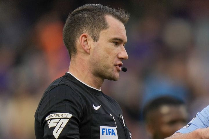 Premier League: Διαιτητής θα φορέσει κάμερα για πρώτη φορά στην ιστορία
