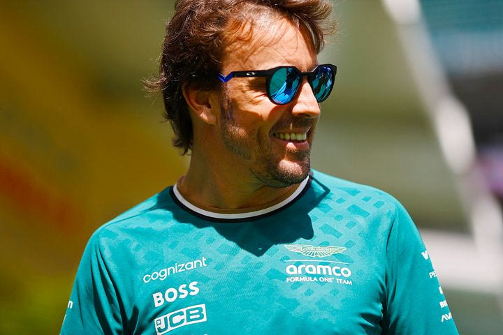 F1- Αλόνσο για Ολυμπιακό: “Θα είναι καλό να κερδίσει το Conference League”
