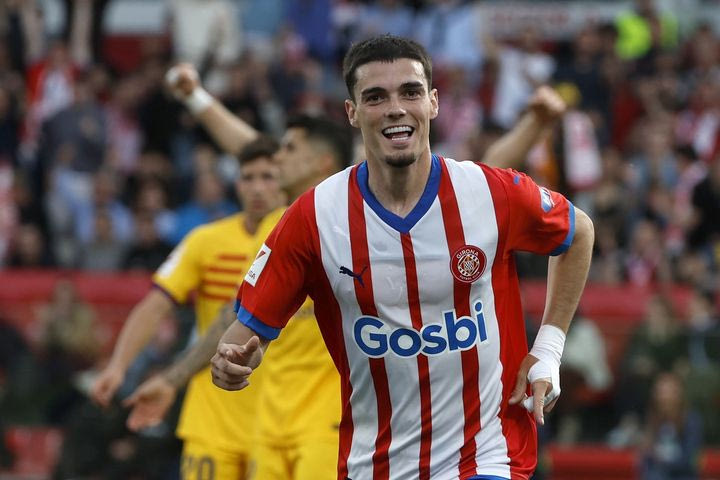 Ζιρόνα – Μπαρτσελόνα 4-2: Οι απίθανοι ερυθρόλευκοι διέλυσαν τους μπλαουγκράνα και έστεψαν πρωταθλήτρια τη Ρεάλ
