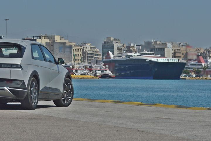 Τι ισχύει για το ταξίδι με ηλεκτρικό ή plug in υβριδικό αυτοκίνητο σε πλοίο