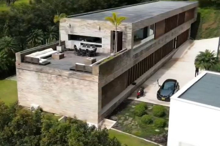Χάμες Ροντρίγκες: Πουλάει το σπίτι του στην Κολομβία
