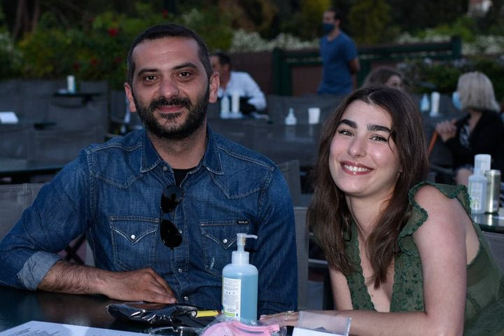 Η Χρύσα Μιχαλοπούλου ποζάρει στην παραλία και το Instagram «κερνάει» σεξισμό