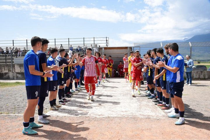 Ολυμπιακός: Η Κ19 της Λαμίας έκανε pasillo στους ερυθρόλευκους για την κατάκτηση του Youth League