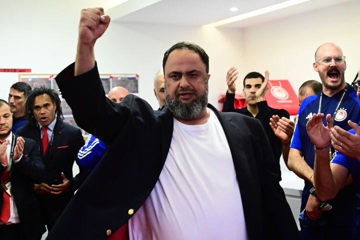 Αυτό είναι το τατουάζ του Βαγγέλη Μαρινάκη: Ποιες είναι οι 6 λέξεις που έχει “χτυπήσει” στο χέρι του