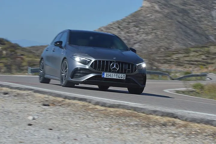 Mercedes-AMG A35 4MATIC: Δοκιμάζουμε τη βασική AMG που κάνει ευτυχισμένο τον οδηγό