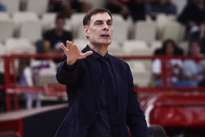 Μπαρτζώκας: “Ο Τσους Ματέο άξιζε 100% τον τίτλο του Coach of the Year, γιατί να μην είναι αυτός;”