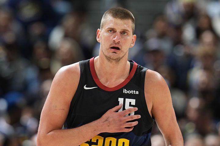 NBA, Νίκολα Γιόκιτς: Η ραψωδία του στην νίκη των Νάγκετς επί των Τίμπεργουλβς – ήταν υπεύθυνος για 70 πόντους του Ντένβερ
