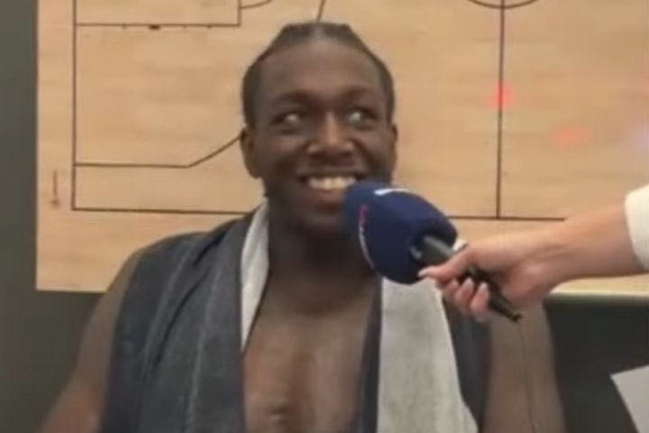 Το… ένοχο χαμόγελο του Κέντρικ Ναν στην Game Night που “πρόδωσε” τη συμφωνία του με τον Παναθηναϊκό AKTOR
