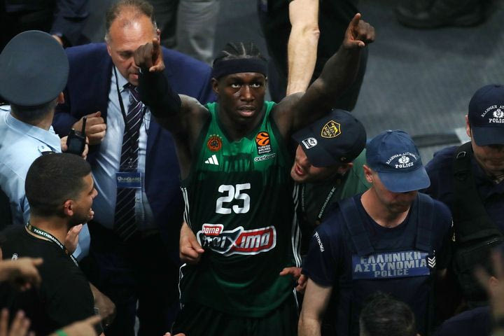 Ο Ναν επιβεβαίωσε τη συμφωνία με τον Παναθηναϊκό: “Πίστεψέ το”, ήταν η απάντηση στην ερώτηση για την επέκταση του συμβολαίου του