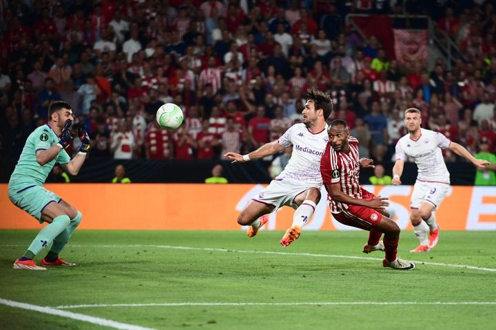 Ολυμπιακός: Η τρομερή γκολάρα του Ελ Κααμπί που έδωσε το Conference League στους ερυθρόλευκους από όλες τις λήψεις