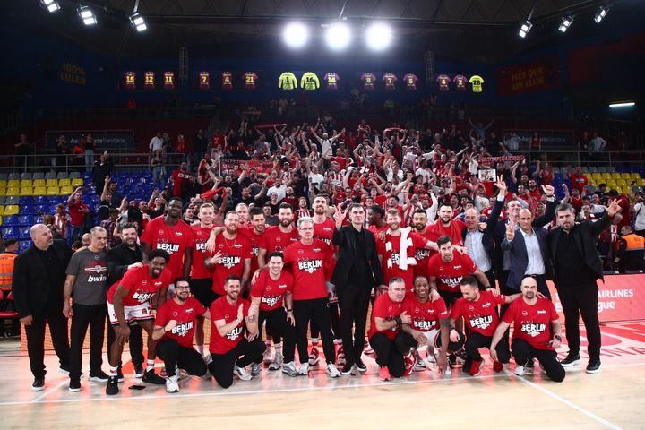 Ολυμπιακός: Το πάρτι της πρόκρισης των ερυθρολεύκων στο Final Four μαζί με τον κόσμο στη Βαρκελώνη