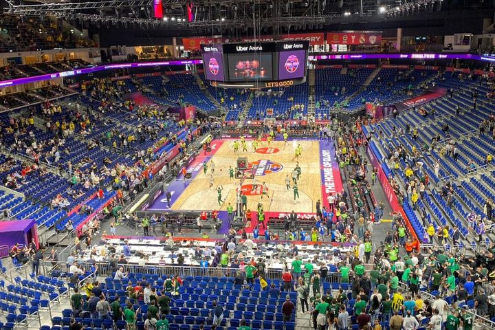Final Four 2024: Η είσοδος των παικτών του Παναθηναϊκού AKTOR στο παρκέ της Uber Arena