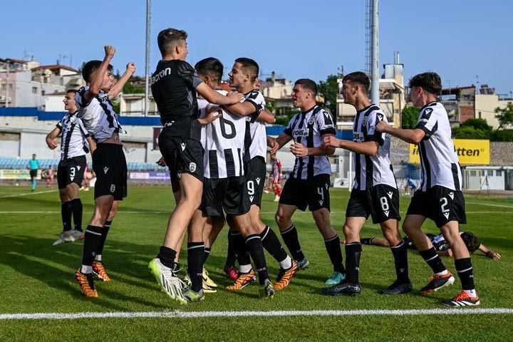 Κ15 Ολυμπιακός – ΠΑΟΚ 0-1: Πρωταθλητής ο Δικέφαλος, το γκολ του Τοπαλίδη του έδωσε τον τίτλο