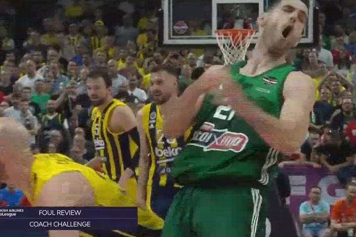 Final Four 2024, Παναθηναϊκός AKTOR – Φενέρμπαχτσε: Ο Καλάθης χρεώθηκε με αντιαθλητικό φάουλ μετά την αγκωνιά στον Παπαπέτρου