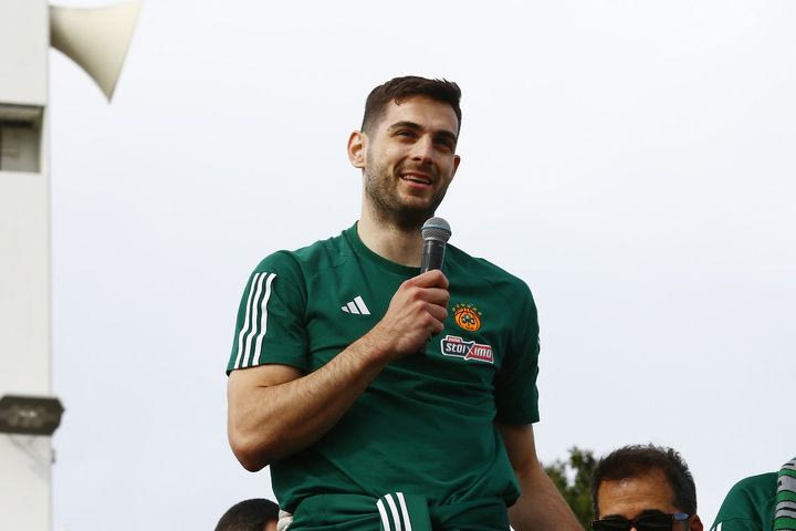 Παπαπέτρου: “Περάσαμε πολλά, αλλά ο Παναθηναϊκός είναι και πάλι στην κορυφή της Ευρώπης”