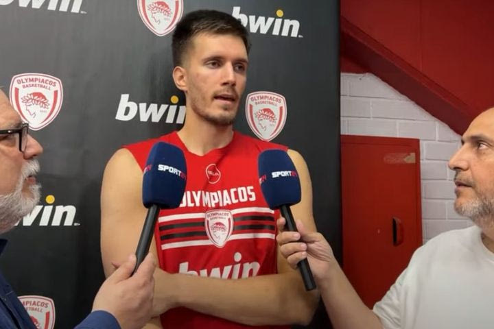 Ο Φιλίπ Πετρούσεβ στο SPORT24: “Ο επιτιθέμενος προκάλεσε την επαφή, ήθελαν να κρίνουν το παιχνίδι με αυτόν τον τρόπο”