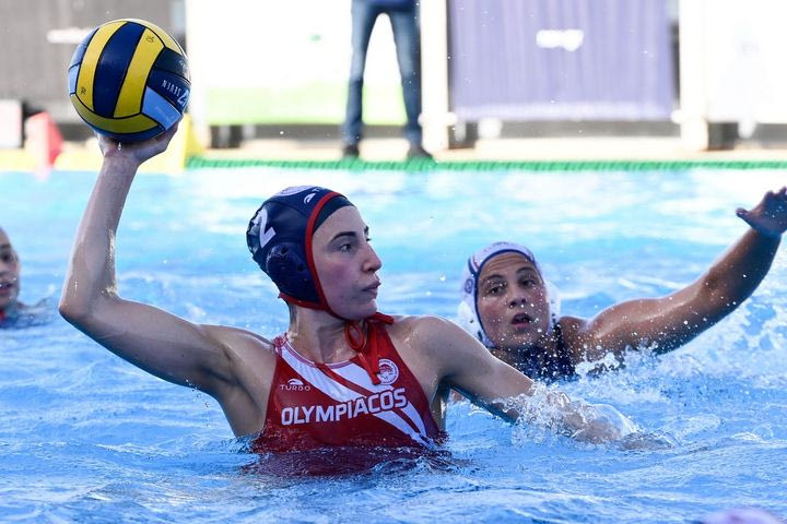 Βουλιαγμένη – Ολυμπιακός 9-13: Οι ερυθρόλευκες έκαναν το 2-0 και απέχουν μία νίκη από τον τίτλο