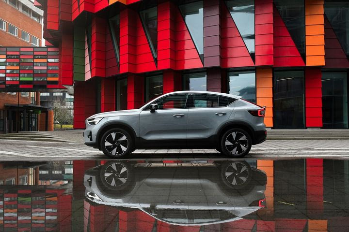 H Volvo Saracakis θα είναι στην Καλαμάτα για να γνωρίσει όποιος θέλει από κοντά όλα τα νέα SUV μοντέλα