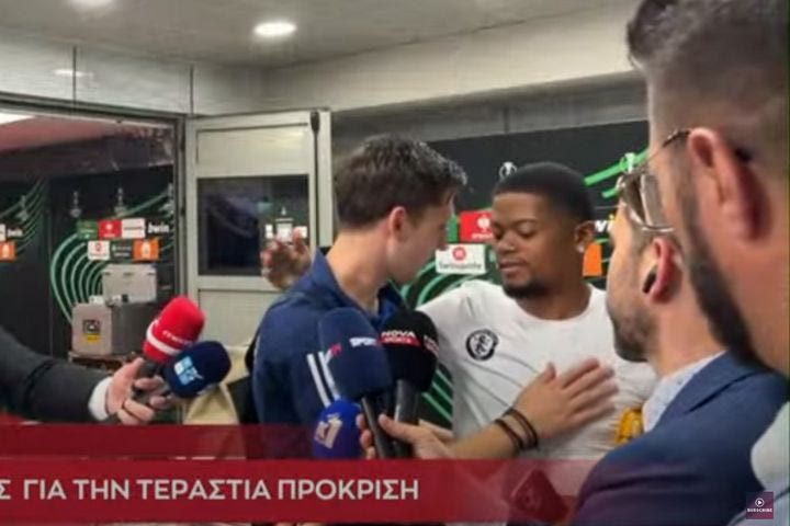 Ολυμπιακός: Τα συγχαρητήρια του Μπέιλι στον Ρέτσο και η αγκαλιά των δύο πρώην συμπαικτών