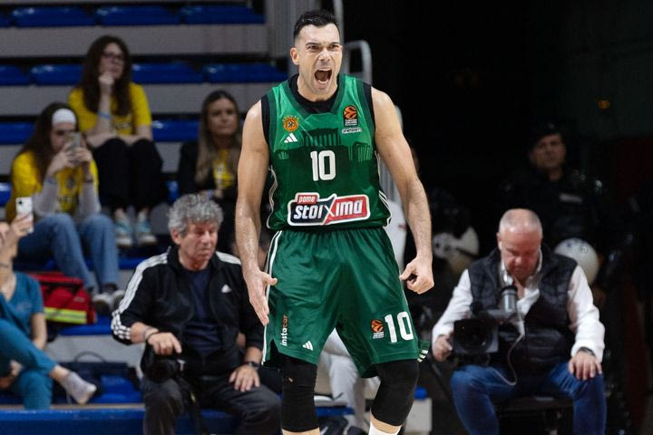 Μακάμπι – Παναθηναϊκός AKTOR 88-95: Πράσινοι από ατσάλι έστειλαν τη σειρά σε Game 5 στο ΟΑΚΑ με ανεπανάληπτους Σλούκα – Ναν
