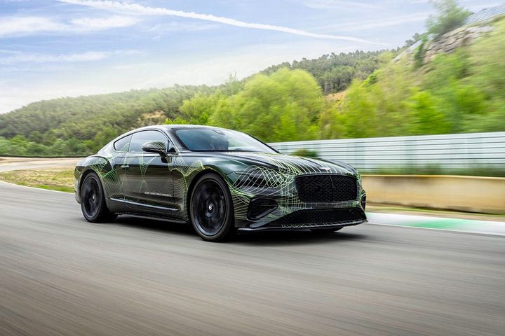 Με 782 άλογα η νέα υβριδική Bentley Continental GT