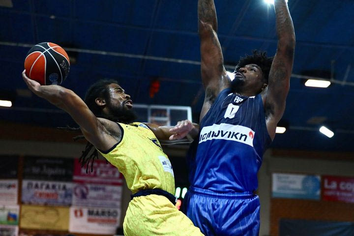 Λαύριο – Καρδίτσα 76-57: Κυριάρχησε με οδηγό τον Θόρντον και κάλυψε τη διαφορά του πρώτου γύρου