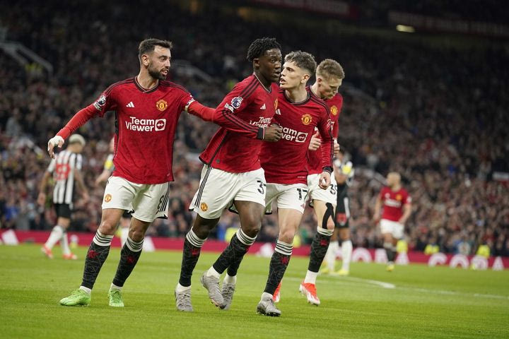Premier League: Τρίποντα Ευρώπης για Γιουνάιτεντ και Τσέλσι
