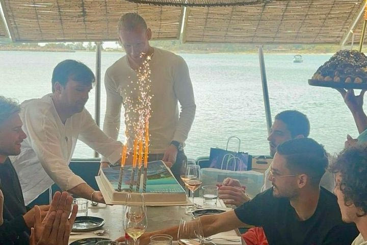 ΑΕΚ: Ο Βίντα παρέθεσε γεύμα σε όλη την ομάδα για τα γενέθλιά του, παρουσία Δημήτρη Μελισσανίδη